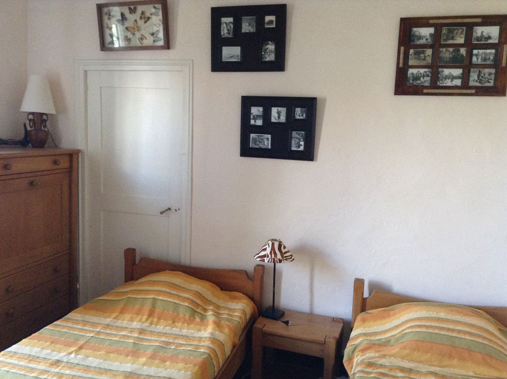 Une autre chambre du gîte provençal Le Bruset