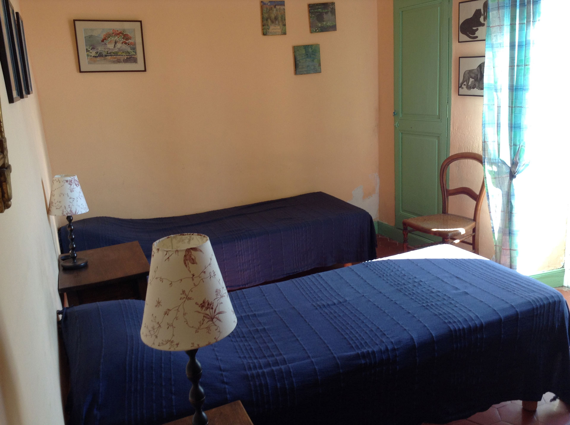 Une chambre du gîte provençal Le Bruset