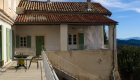 Terrasse sud du gîte provençal Le Bruset