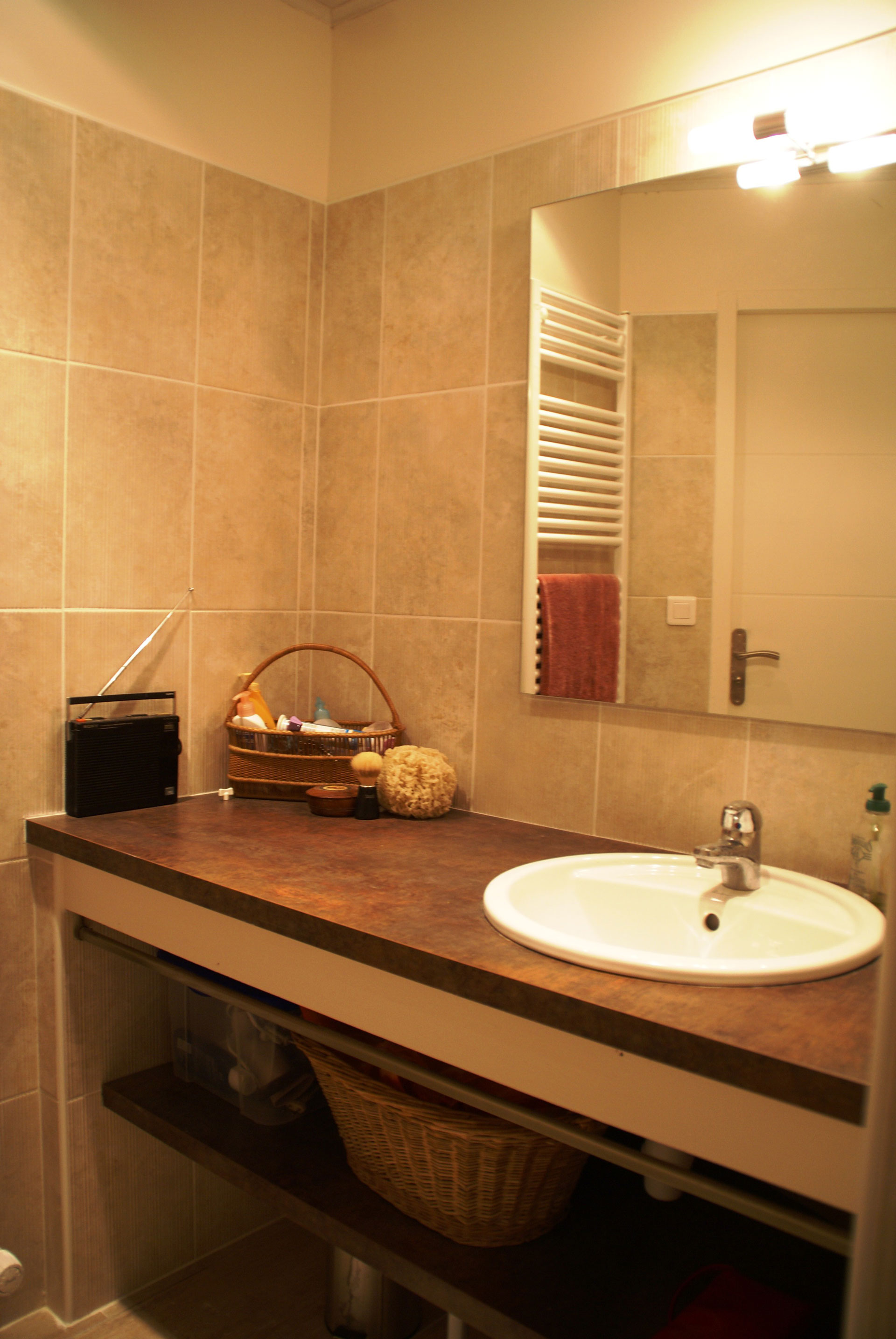 La salle d'eau du gîte provençal Le Bruset